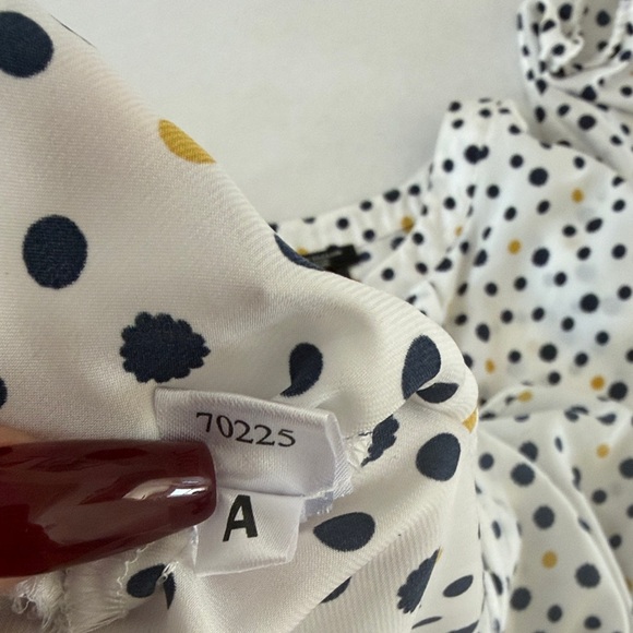 Ann Taylor Factory Polka Dot Blouse Size LP - Picture 15 of 15